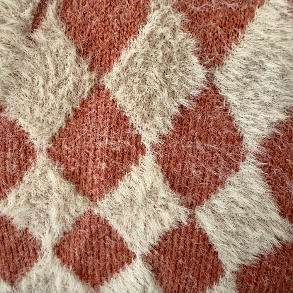 Sincerely Jules Fuzzy Diamond Sweater Vest. Size XS. - Picture 4 of 9